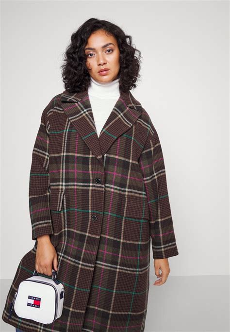 tommy hilfiger coats on sale